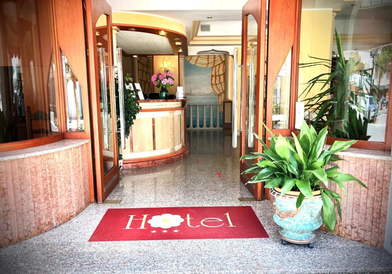 Hotel Margherita Lido di Jesolo Luaran gambar